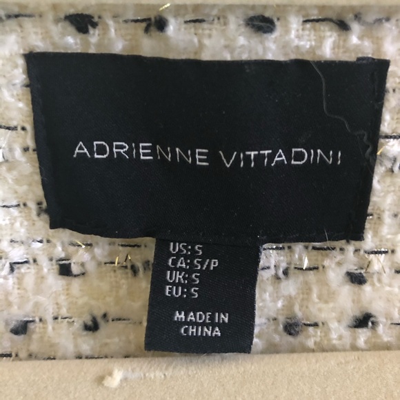 Blazer - Picture 3 of 3